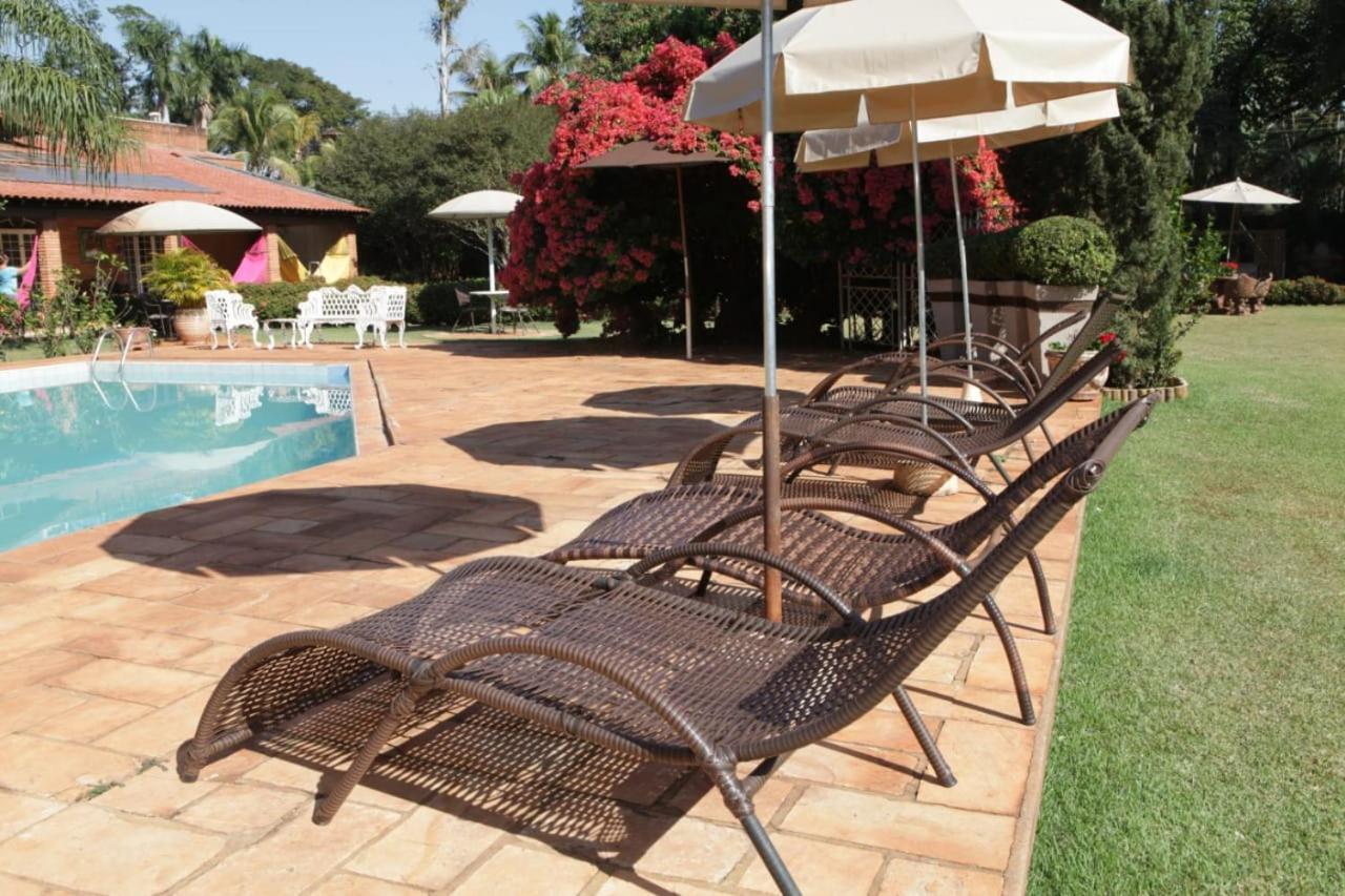 Hotel Pousada Chalé das Flores Sertãozinho Exterior foto